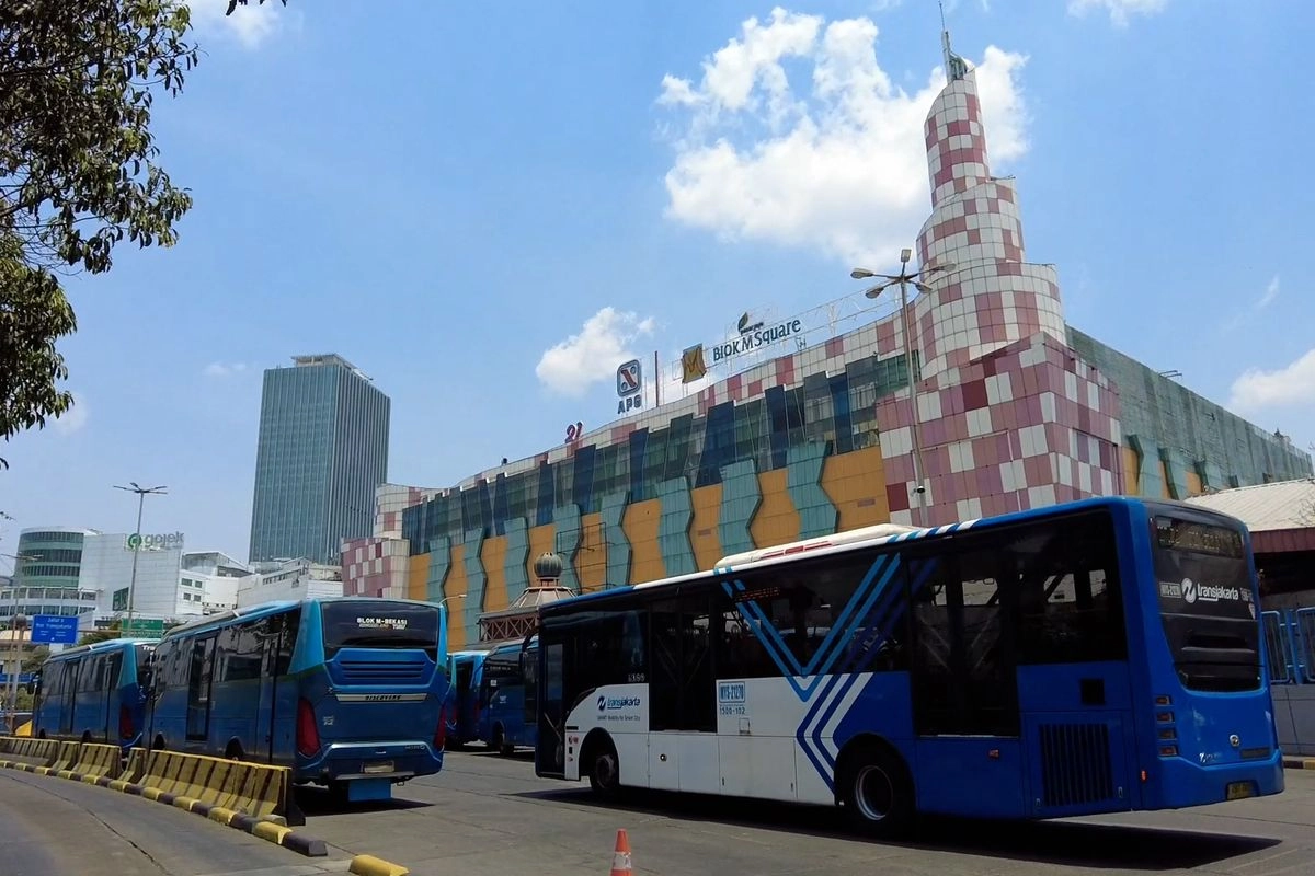 Terminal Blok M Panduan Daftar Rute Bus, TransJakarta, & Angkot Lengkap (1)